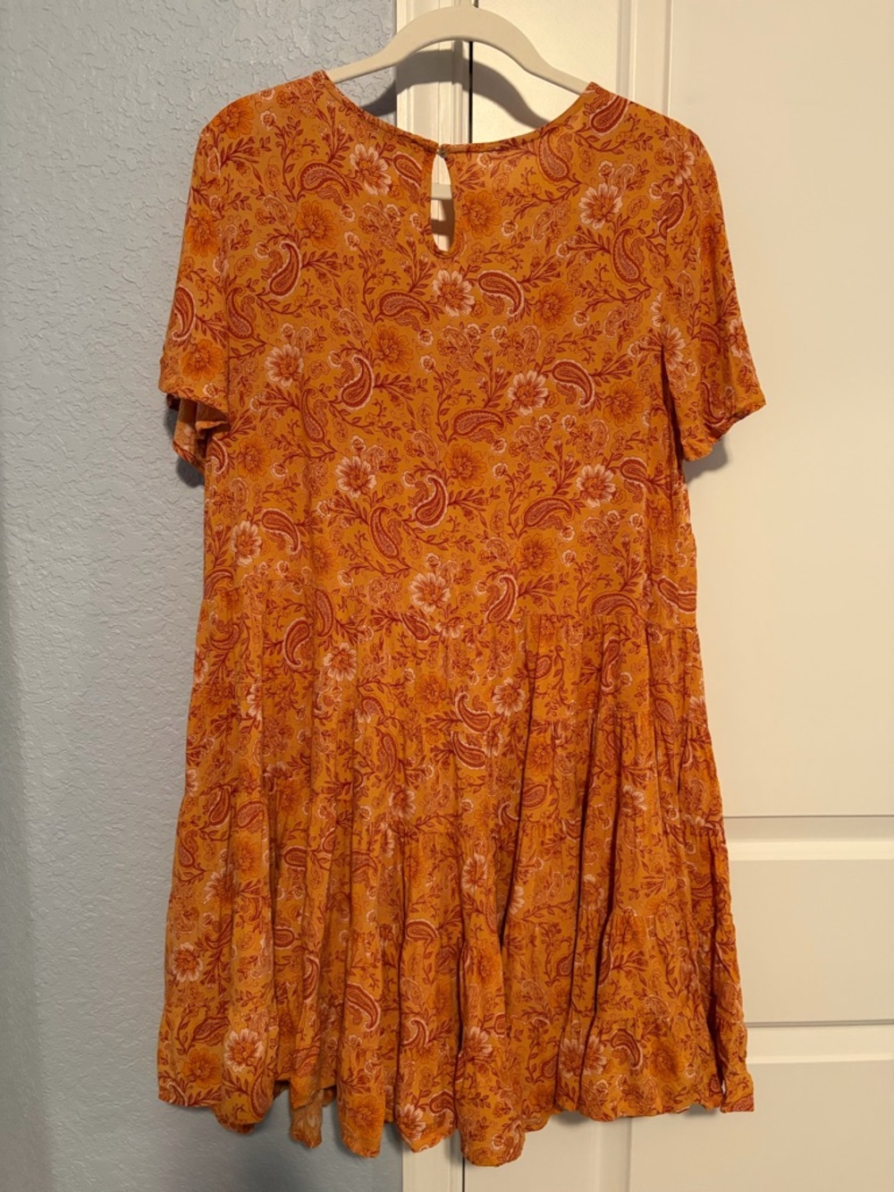Patrons of Peace Paisley Flutter Sleeve Tiered Dress - Picture 3 of 3